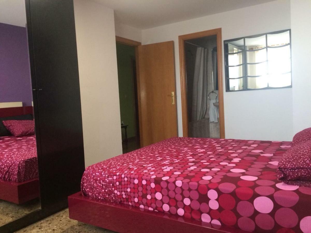 Amplio y Comodo Apartamento con parking Apartamento Valencia Exterior foto