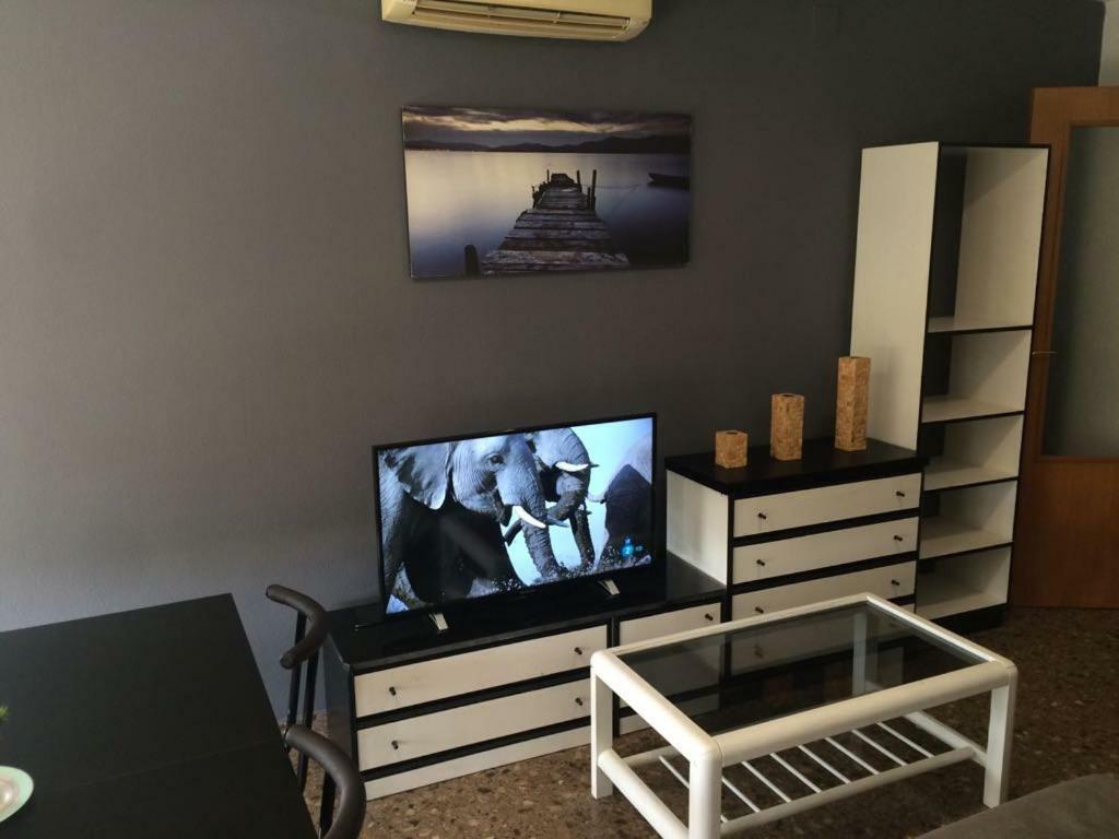 Amplio y Comodo Apartamento con parking Apartamento Valencia Exterior foto